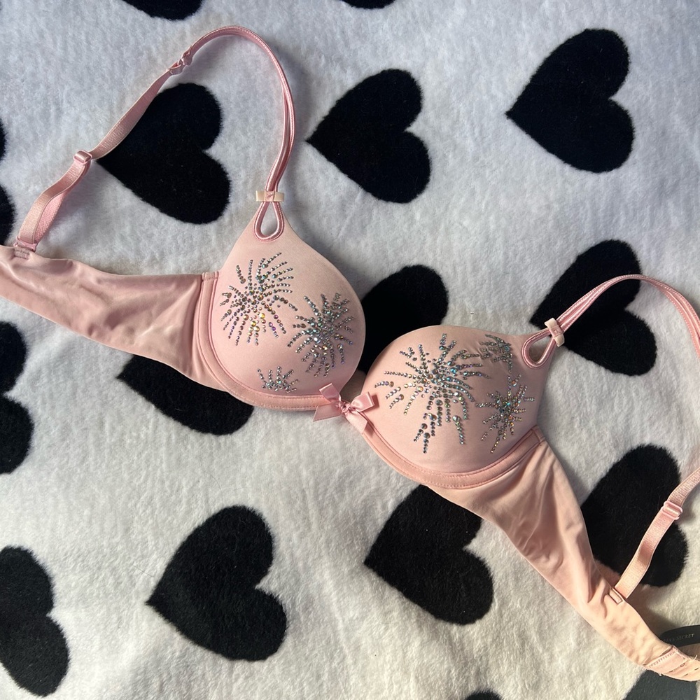 Victoria’s Secret swavorski push-up bra